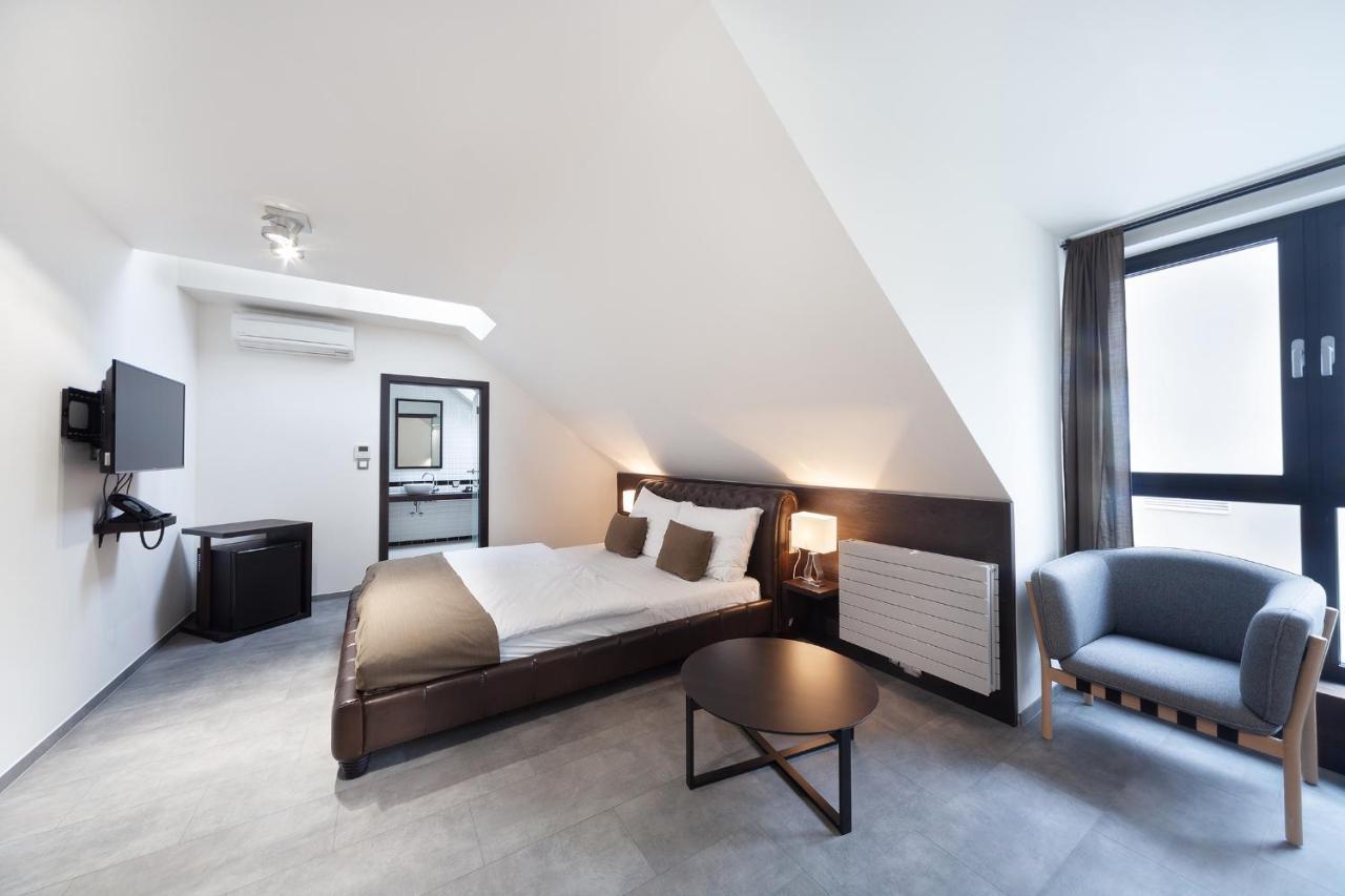 Hotel Panstvi Dlouha Lhota Exteriör bild